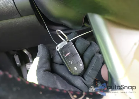 2014 Dodge Journey R/T Rallye z USA, uszkodzony, nr VIN 3C4PDDEGXET246032